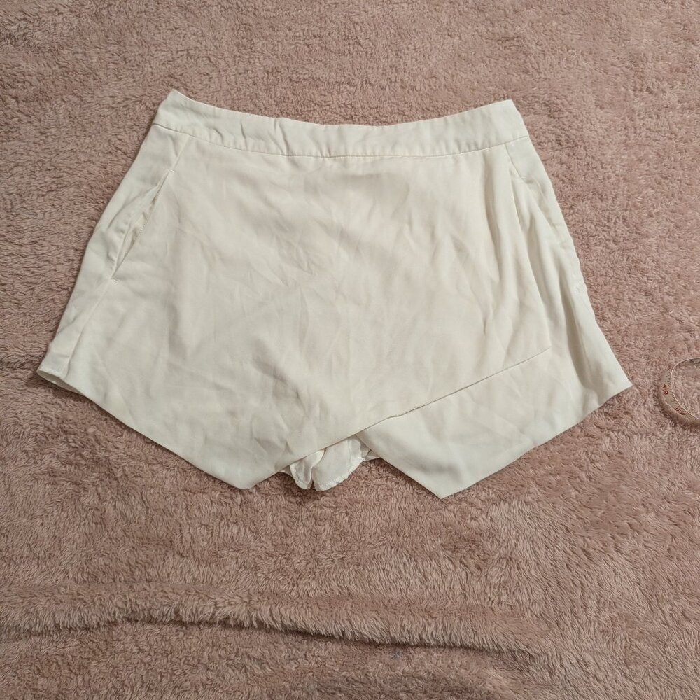 Naked Zebra White Skorts